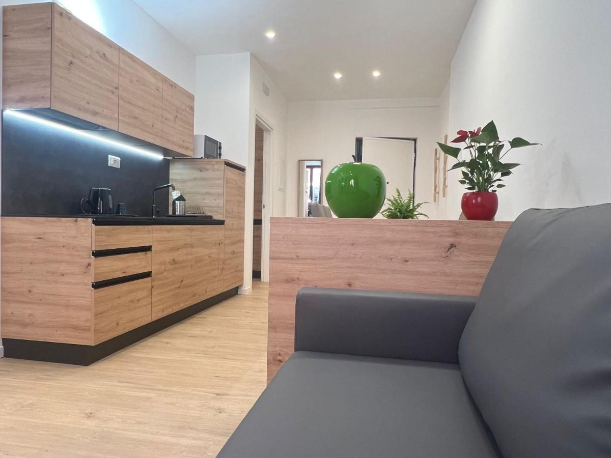 Ferienwohnung Yugogo Mazzini 41 - Bilocale Trento Centro Exterior foto
