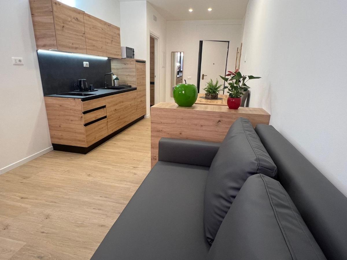 Ferienwohnung Yugogo Mazzini 41 - Bilocale Trento Centro Exterior foto