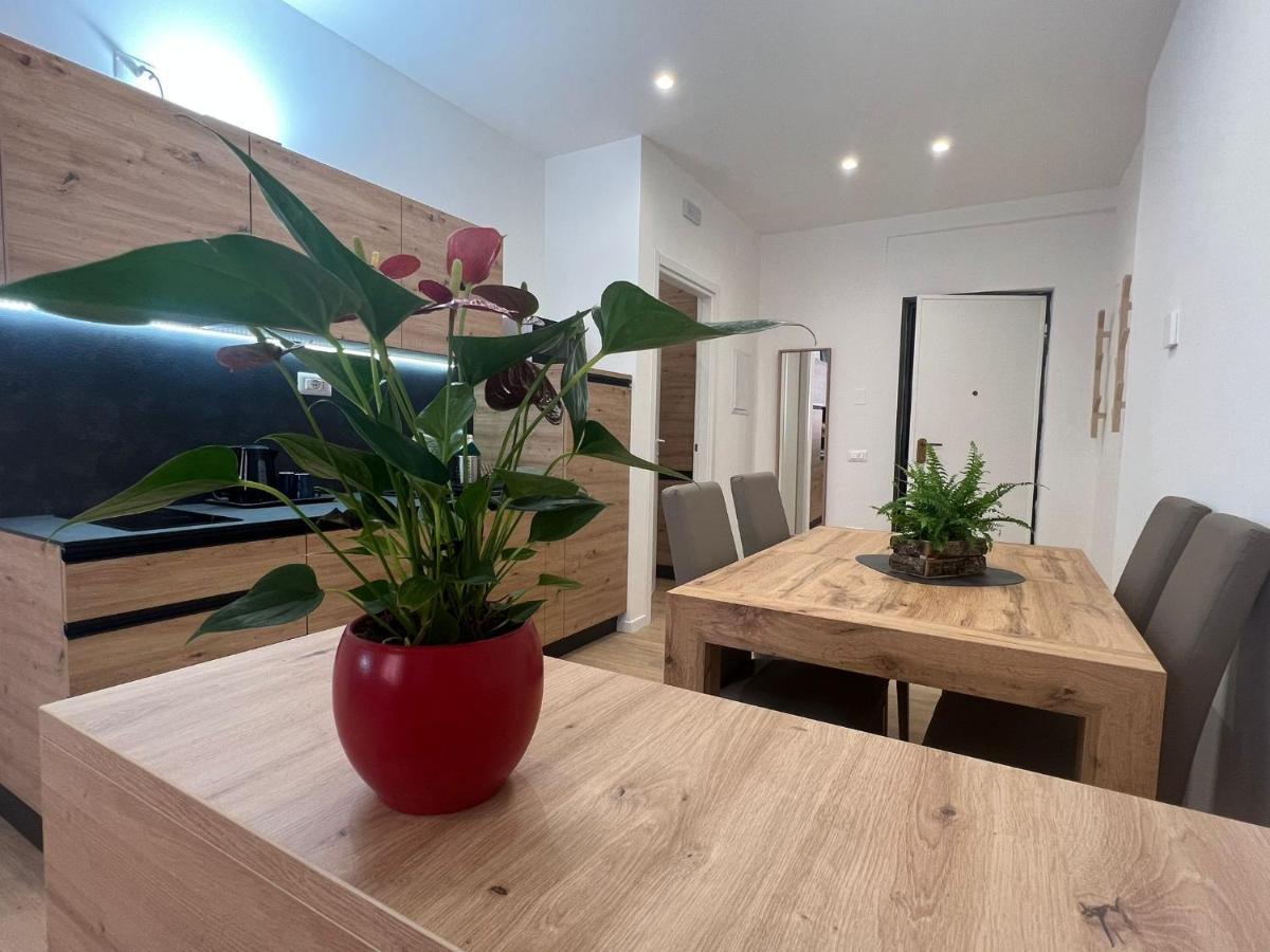 Ferienwohnung Yugogo Mazzini 41 - Bilocale Trento Centro Exterior foto