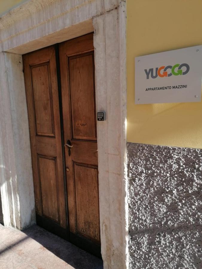 Ferienwohnung Yugogo Mazzini 41 - Bilocale Trento Centro Exterior foto